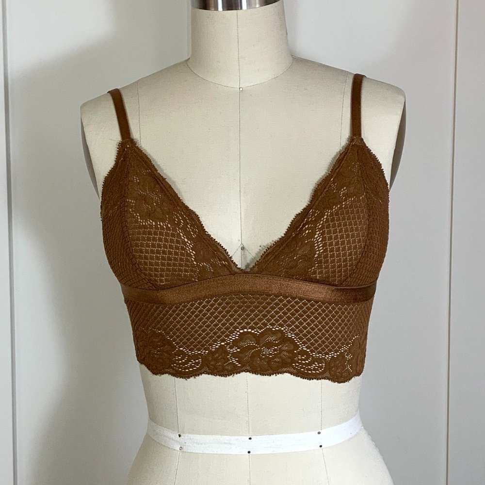 NWOT Underprotection Lace Bralette